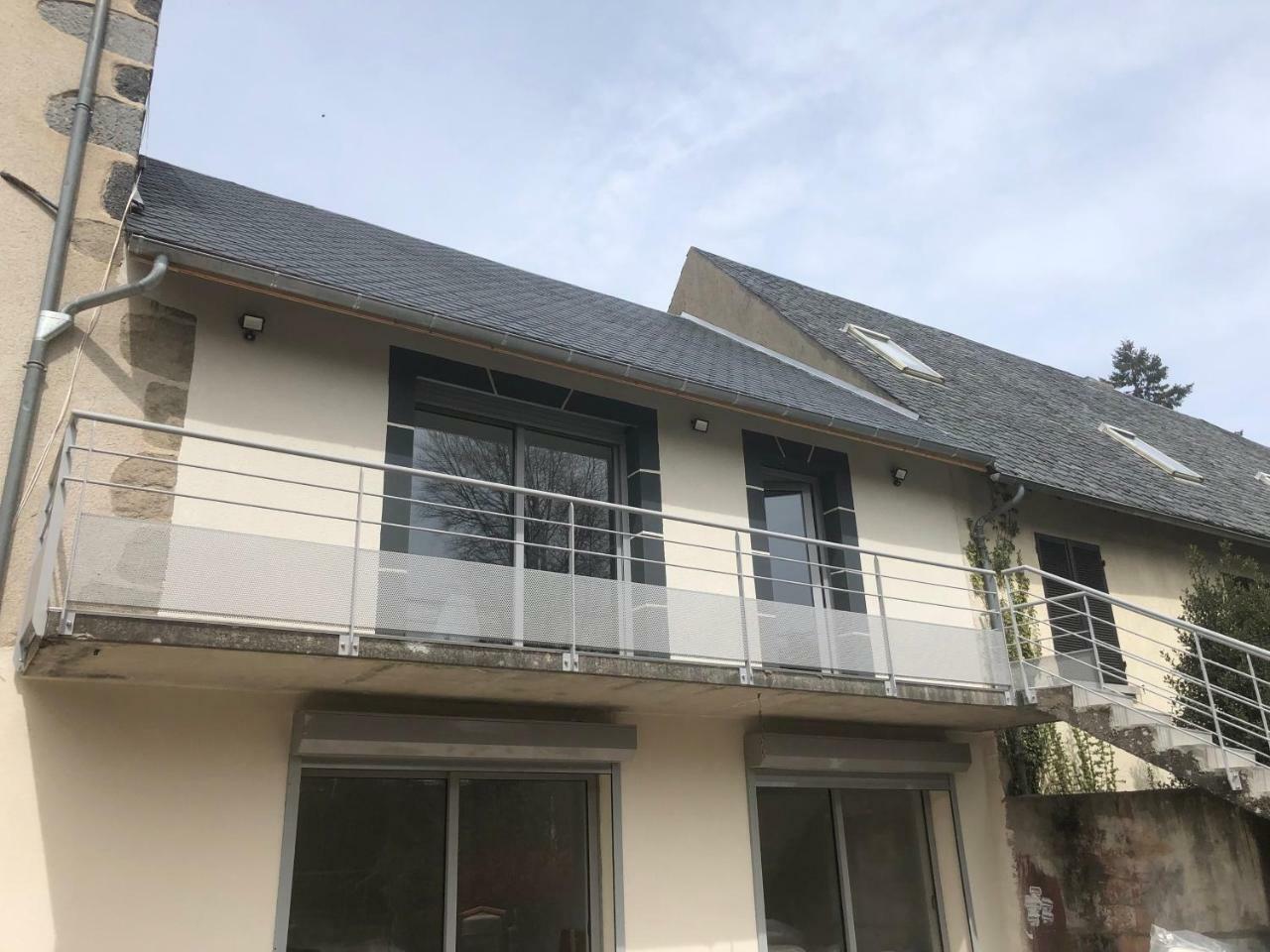 Les Gites Du Paradis Murol Exterior photo