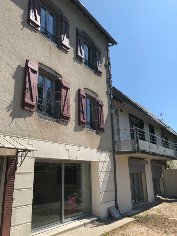 Les Gites Du Paradis Murol Exterior photo